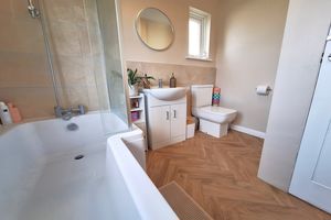 Bathroom - click for photo gallery